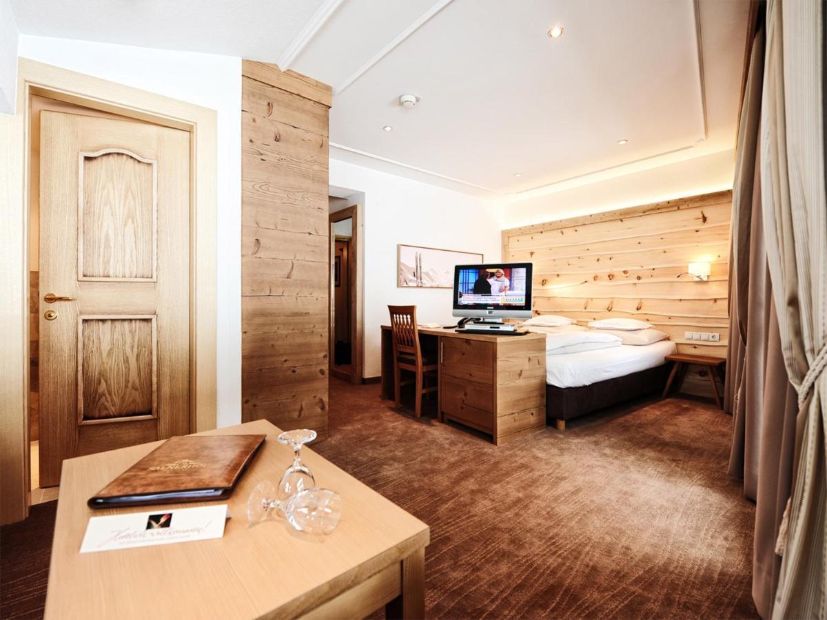 Salnerhof Superior Lifestyle Resort Ischgl Phòng bức ảnh