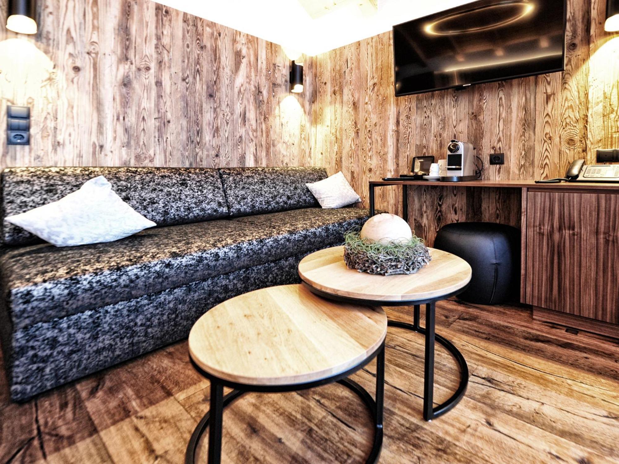 Salnerhof Superior Lifestyle Resort Ischgl Phòng bức ảnh