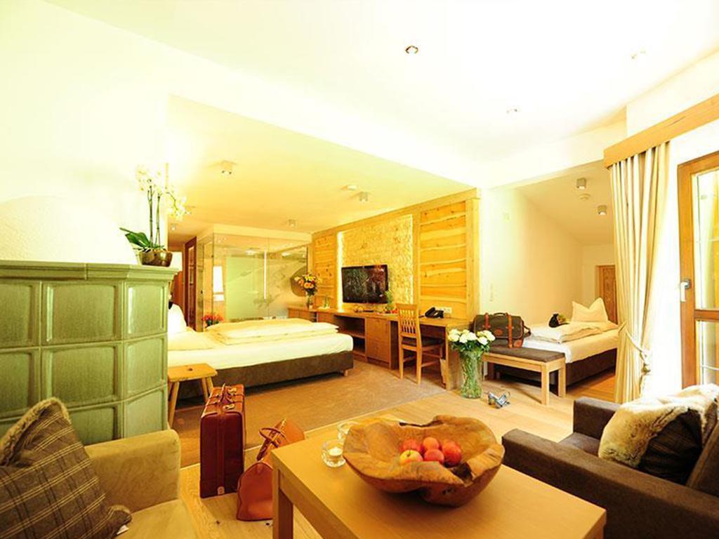 Salnerhof Superior Lifestyle Resort Ischgl Phòng bức ảnh