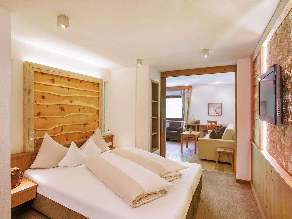 Salnerhof Superior Lifestyle Resort Ischgl Phòng bức ảnh